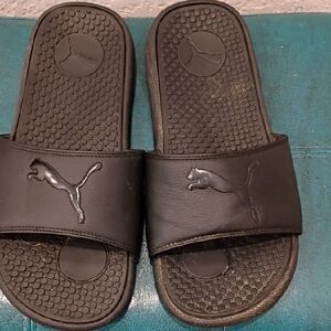 Puma Women's Size 9 Black Slide Sandals
